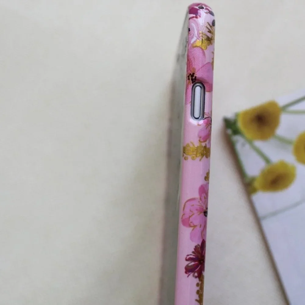 NEW iPhone XR Floral case